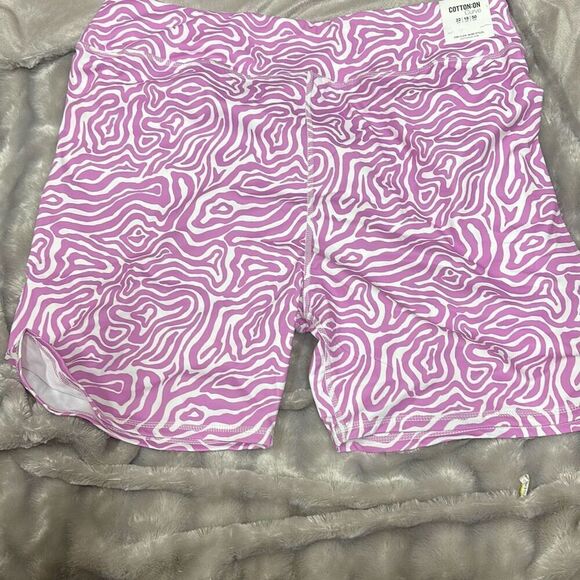 Trendy Plus Size Active Printed Summer Bike Shorts Size 20 - Picture 3 of 3